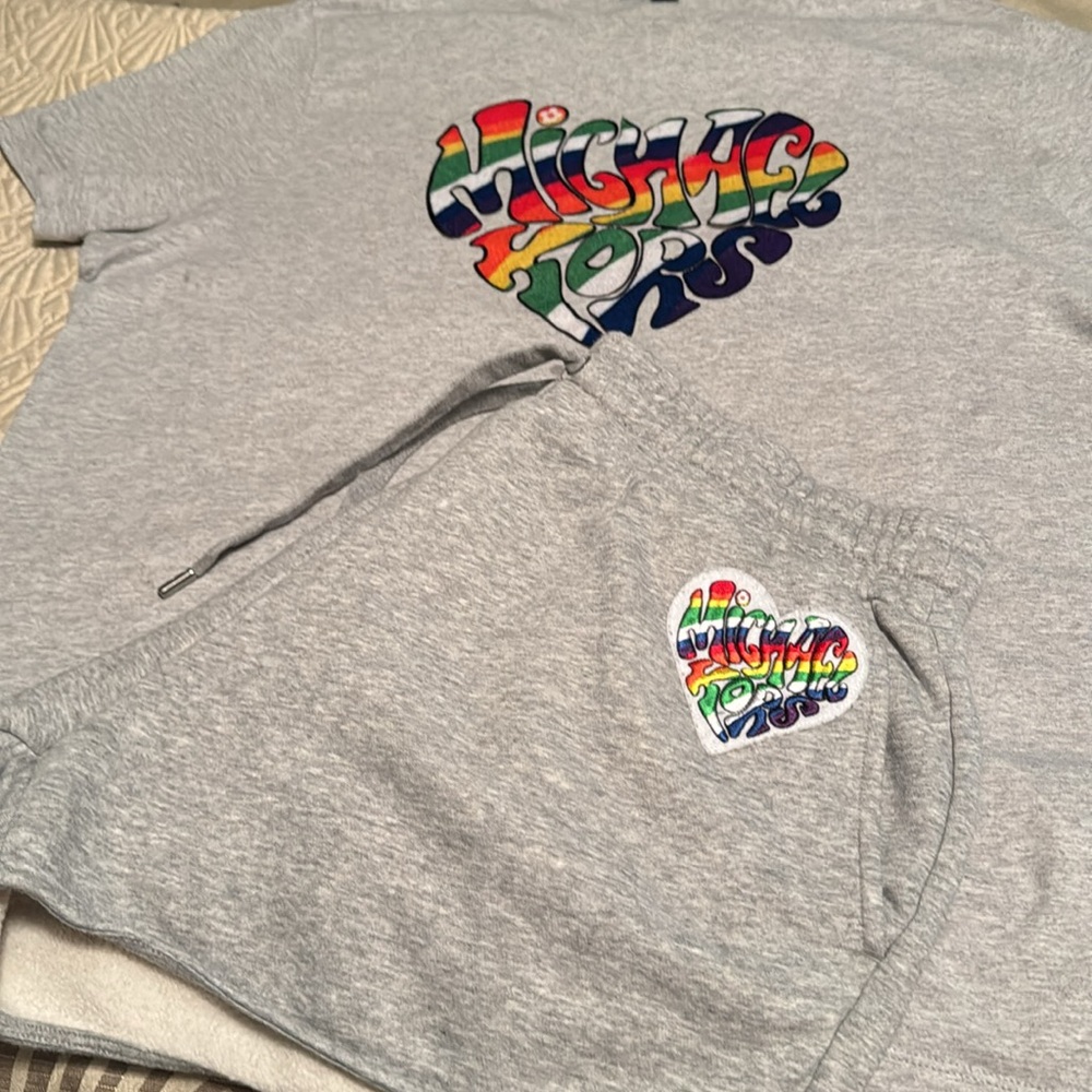 Michael Kors Rainbow Collection 2pc Short set Tshirt & Jogger Shorts Grey EUC - Picture 15 of 16